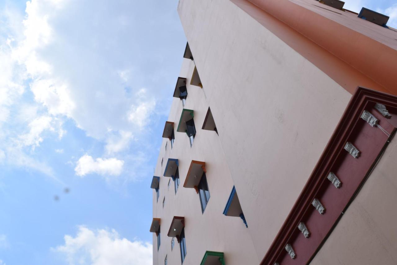 Hotel Sriwijaya 99 Palembang Luaran gambar